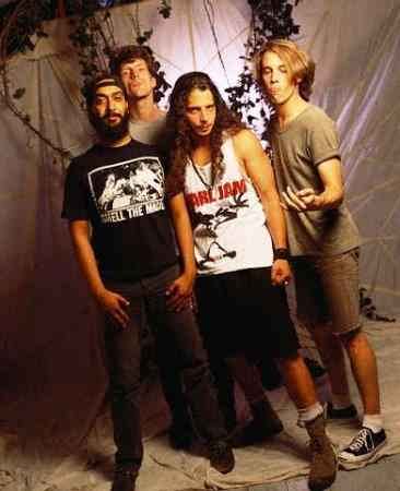 Soundgarden все клипы Смотреть онлайн